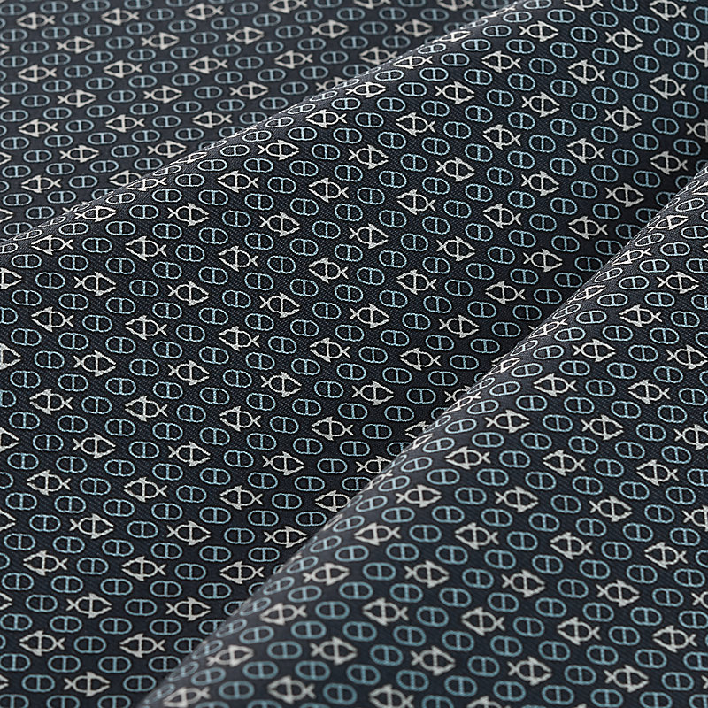 Maillonmorphose pocket square 45