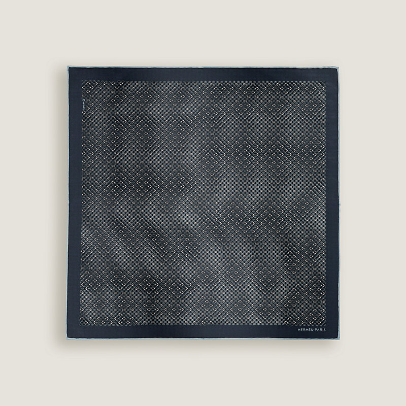 Maillonmorphose pocket square 45