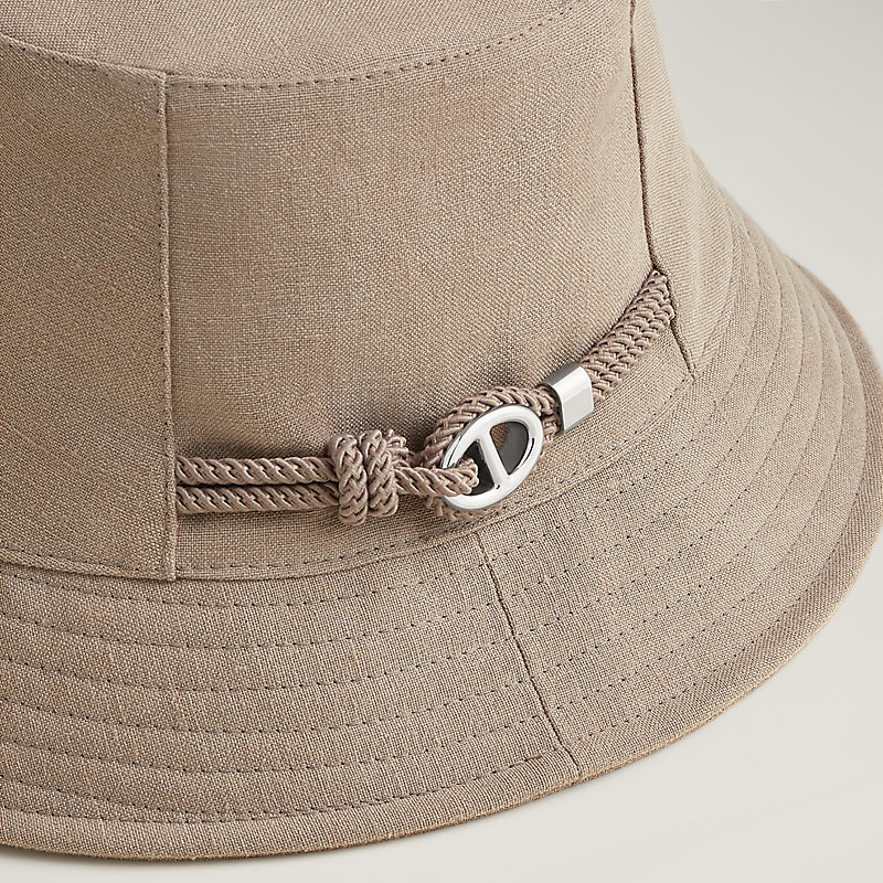 Margot Maillon bucket hat