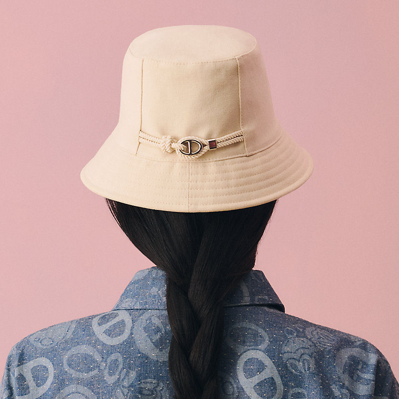 Margot Maillon bucket hat