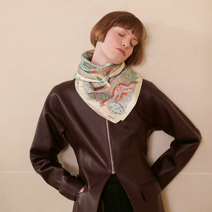 Mille Feuilles de Soie double face scarf 90