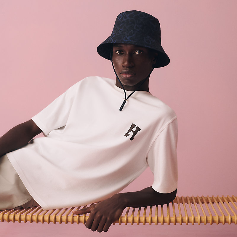 Milo Calligraphie bucket hat