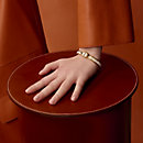 视图: 图片：产品佩戴, Mini Clic Chaine d'Ancre Hermès Sellier手镯