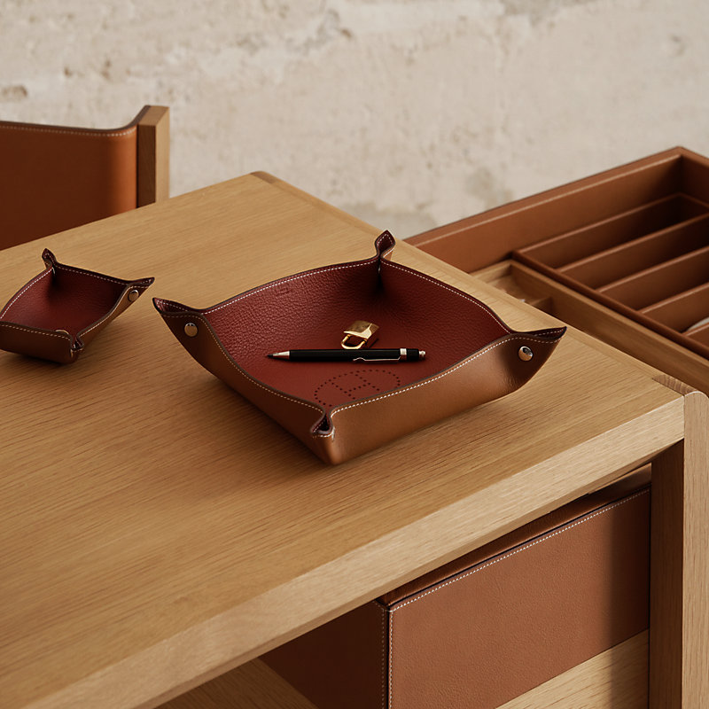 Mises et Relances Desk change tray