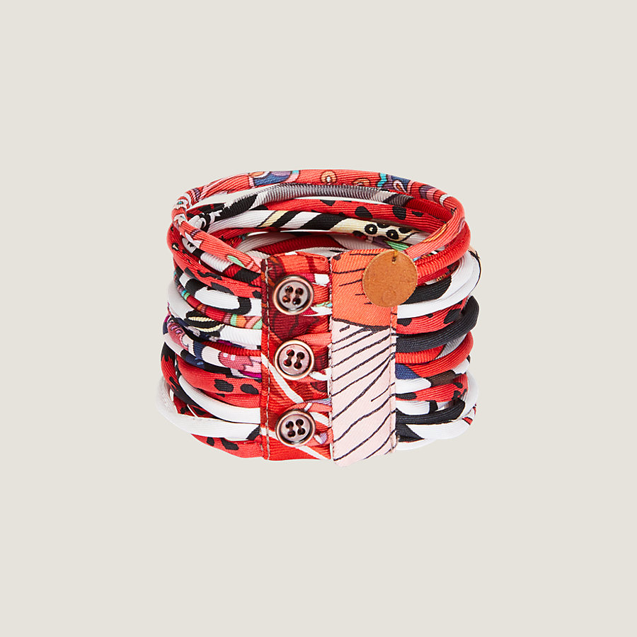 Multistrand silk bracelet