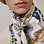 View: Worn, Noeud de H scarf 90 ring