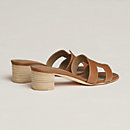 View: Worn, Oasis sandal