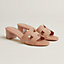 View: front, Oasis sandal