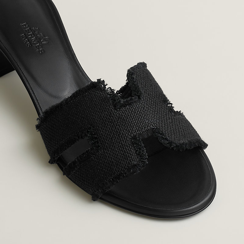 Oasis sandal