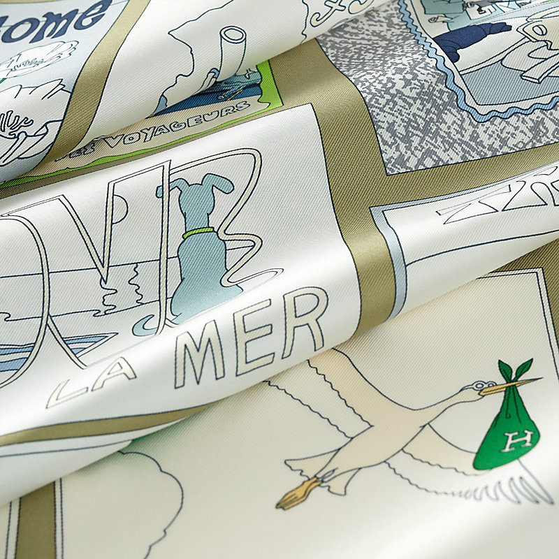 On Est Bien Ici&nbsp;! scarf 90