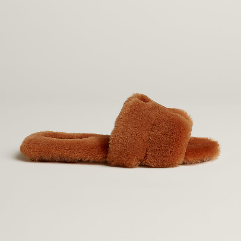 Oran sandal