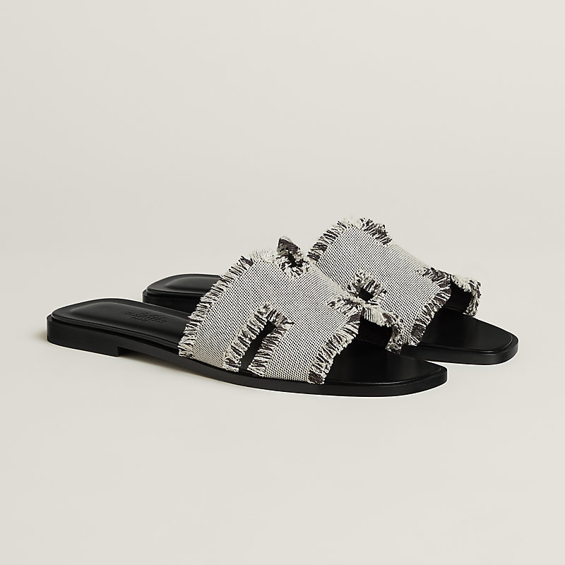 Oran sandal