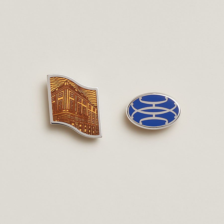 Parade pin set