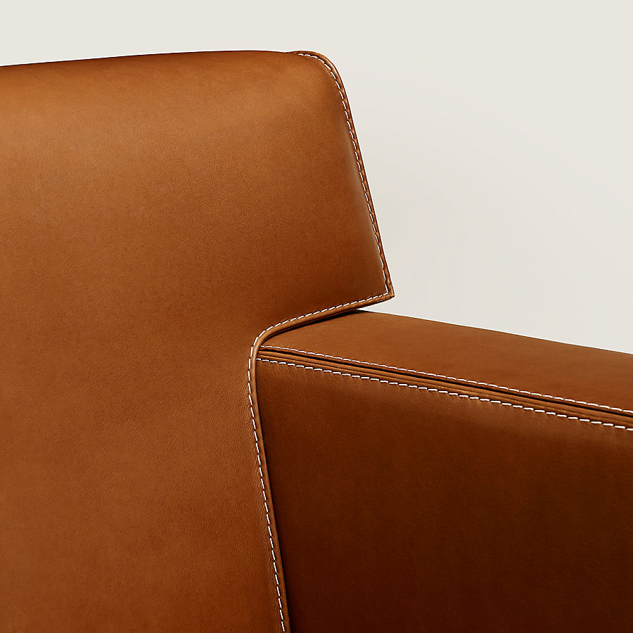 Reeditions J.-M. Frank par Hermès club armchair