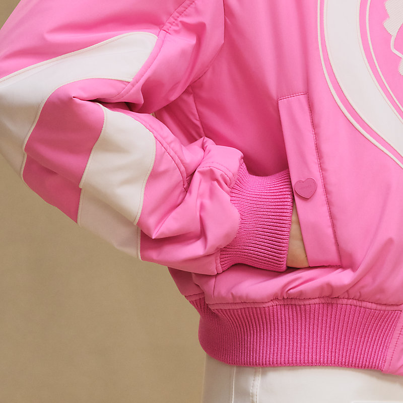 Reversible bomber jacket