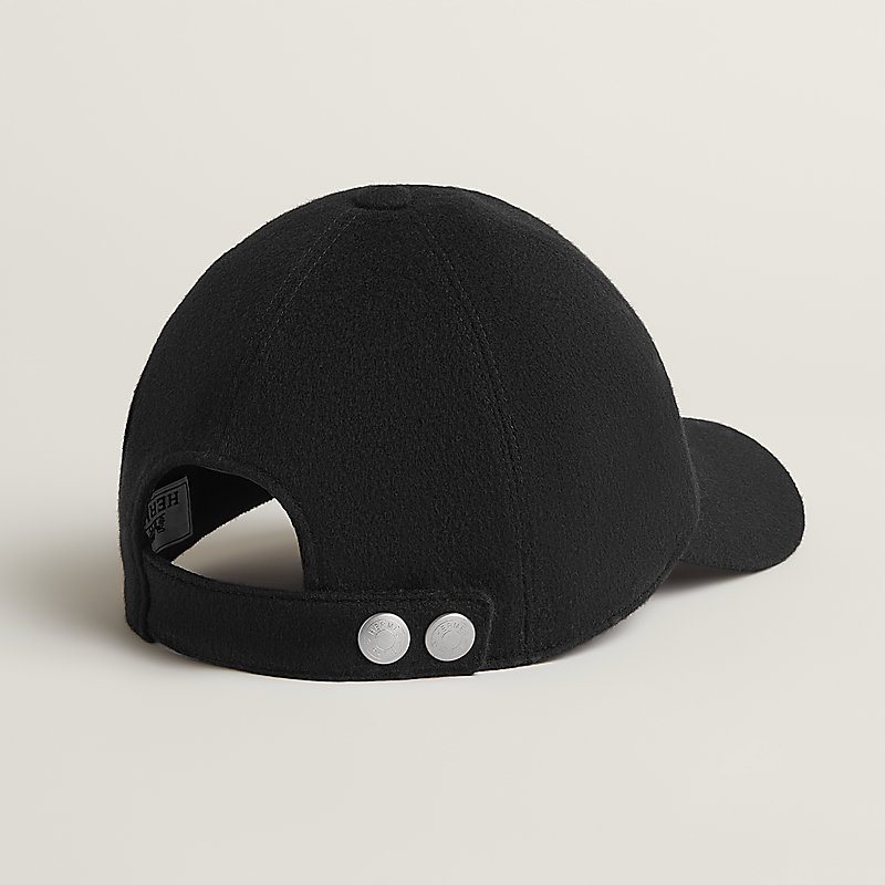 Riley H Droit cap