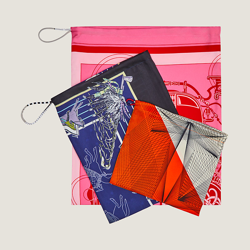 Set of three pouches
