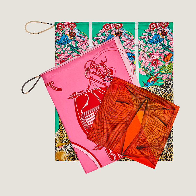 Set of three pouches