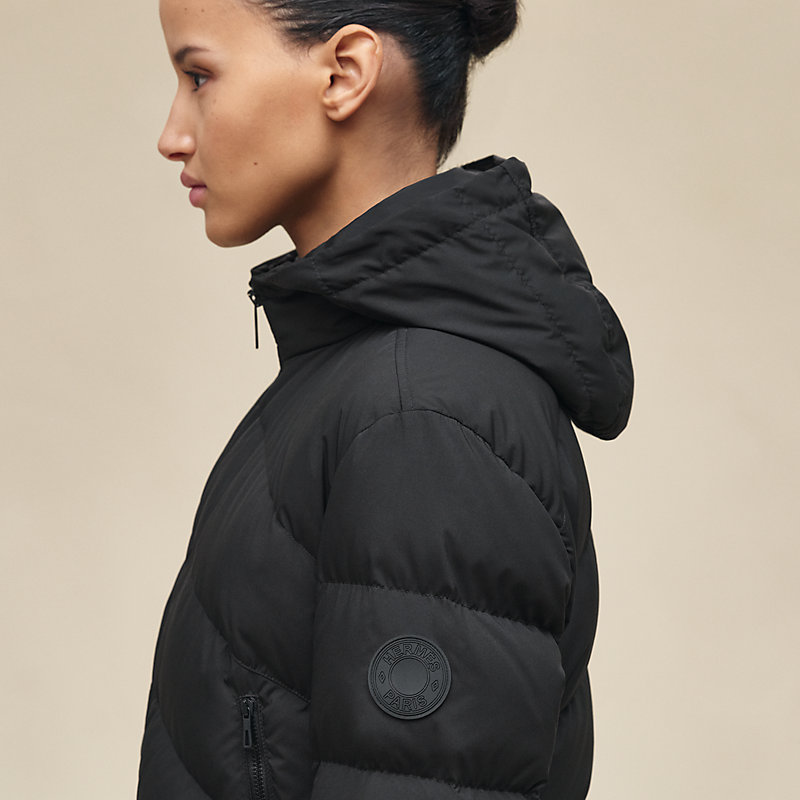 Short puffer coat