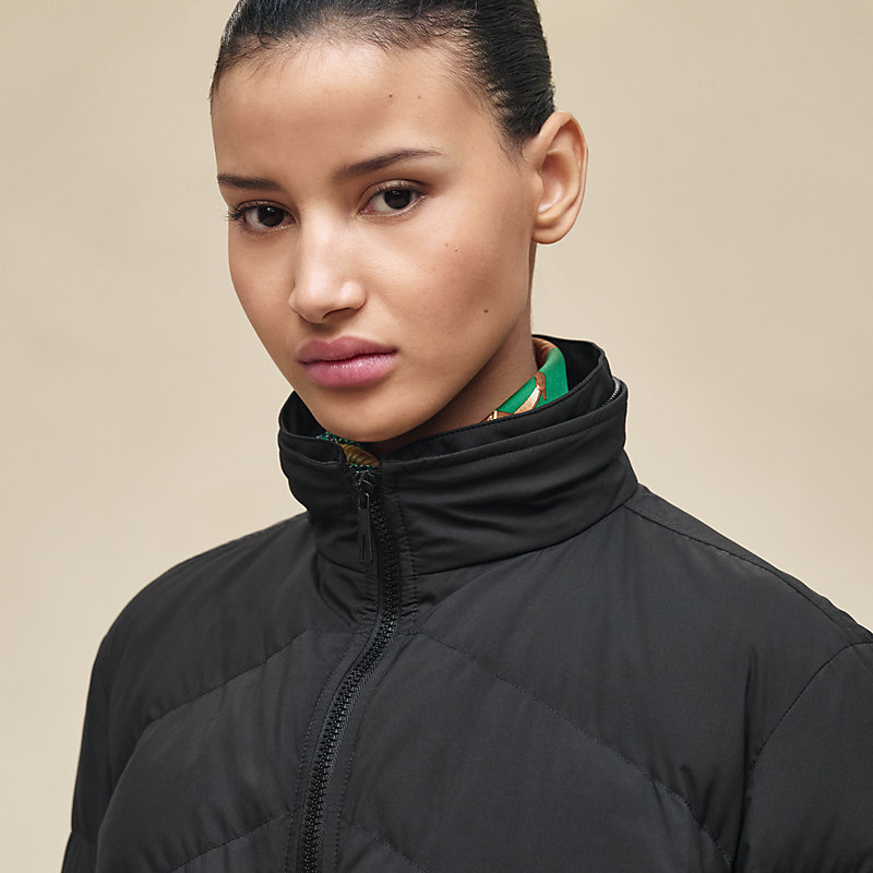 Short puffer coat