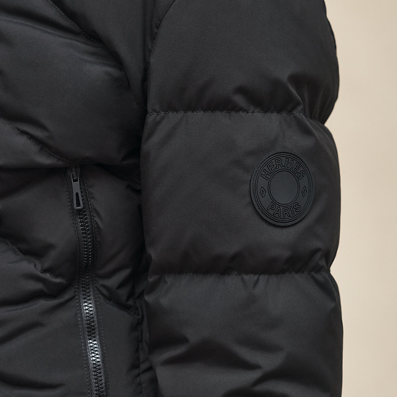 Short puffer coat