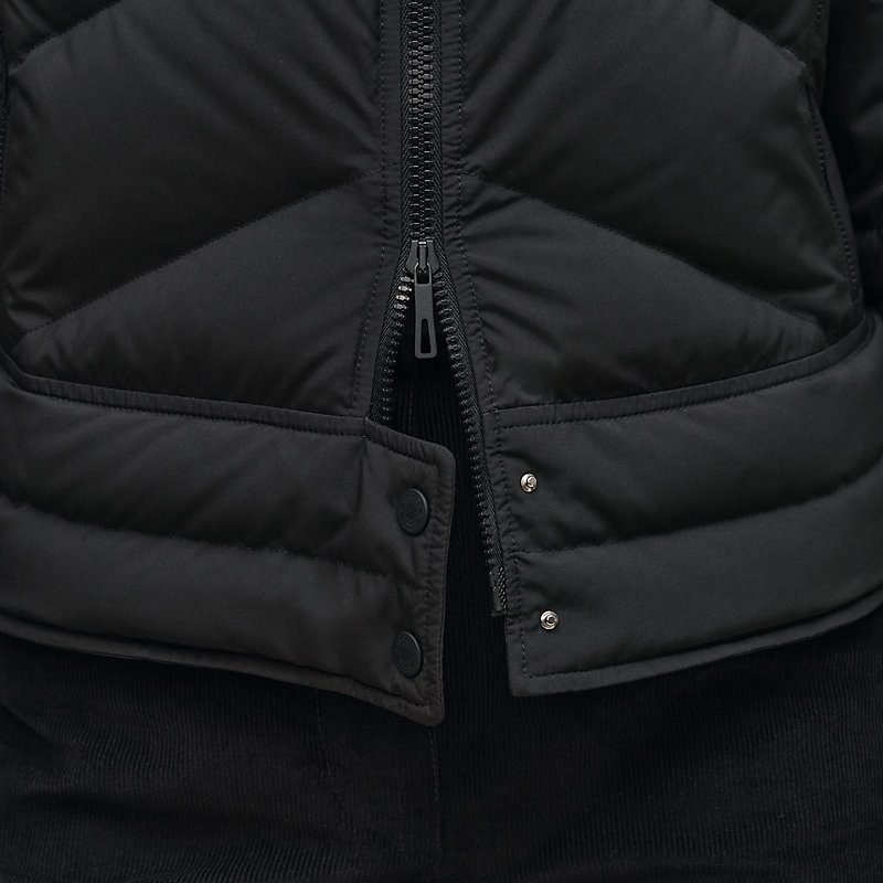Short puffer coat