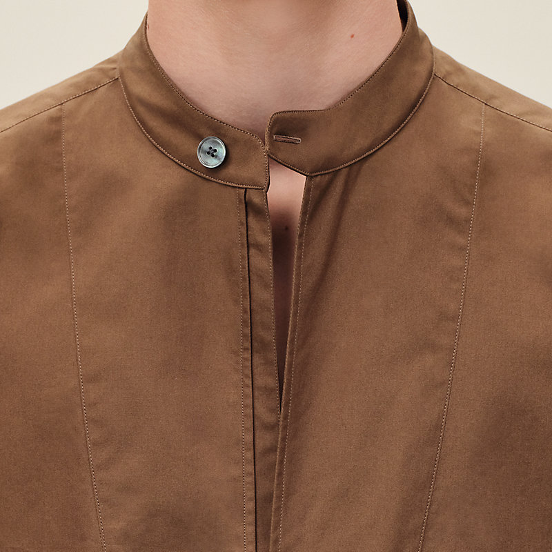 Short-sleeve boxy fit shirt with vareuse collar