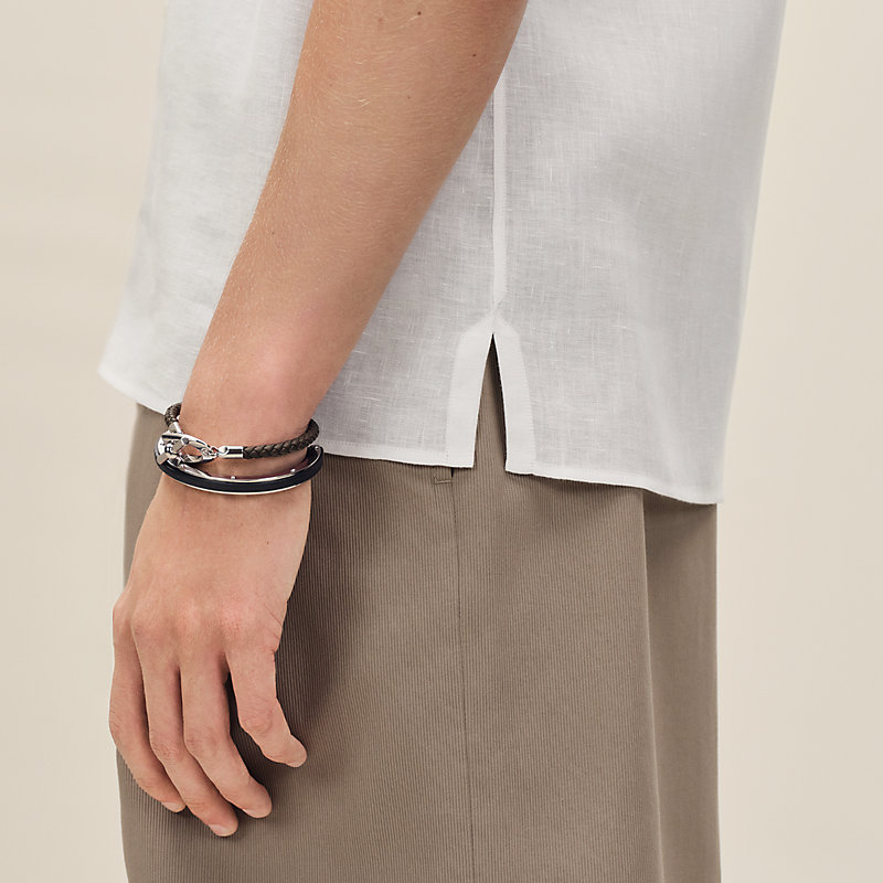 Short-sleeve straight cut shirt with notched collar