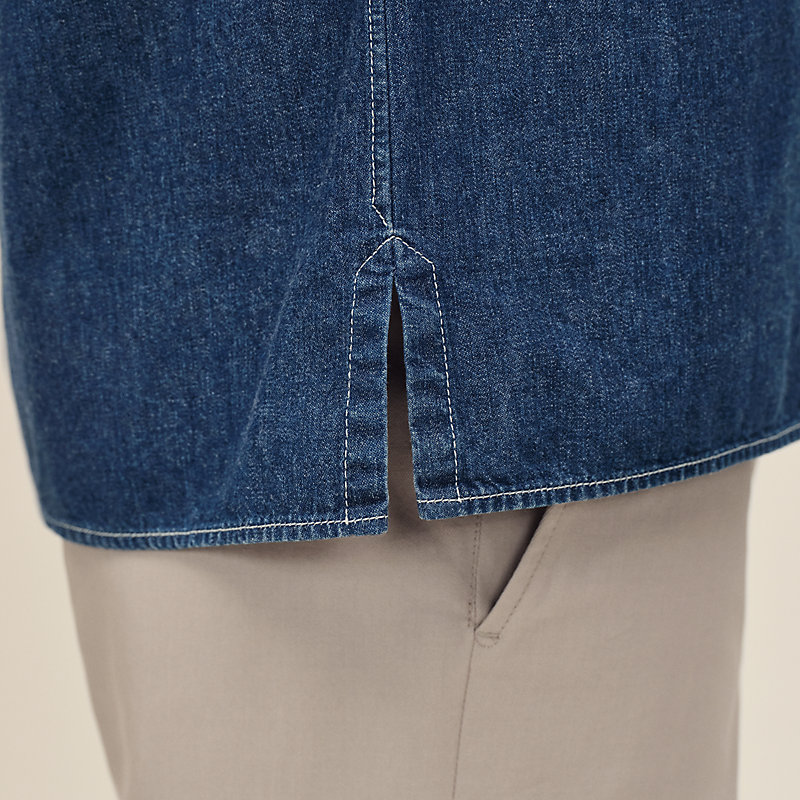 Short-sleeve straight cut shirt with notched collar