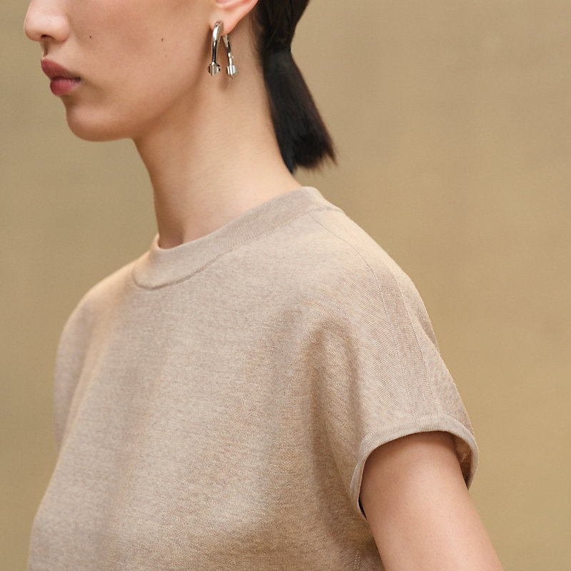 Short-sleeve sweater