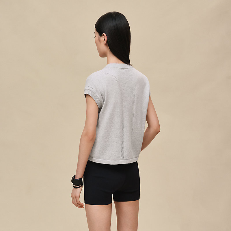 Short-sleeve sweater