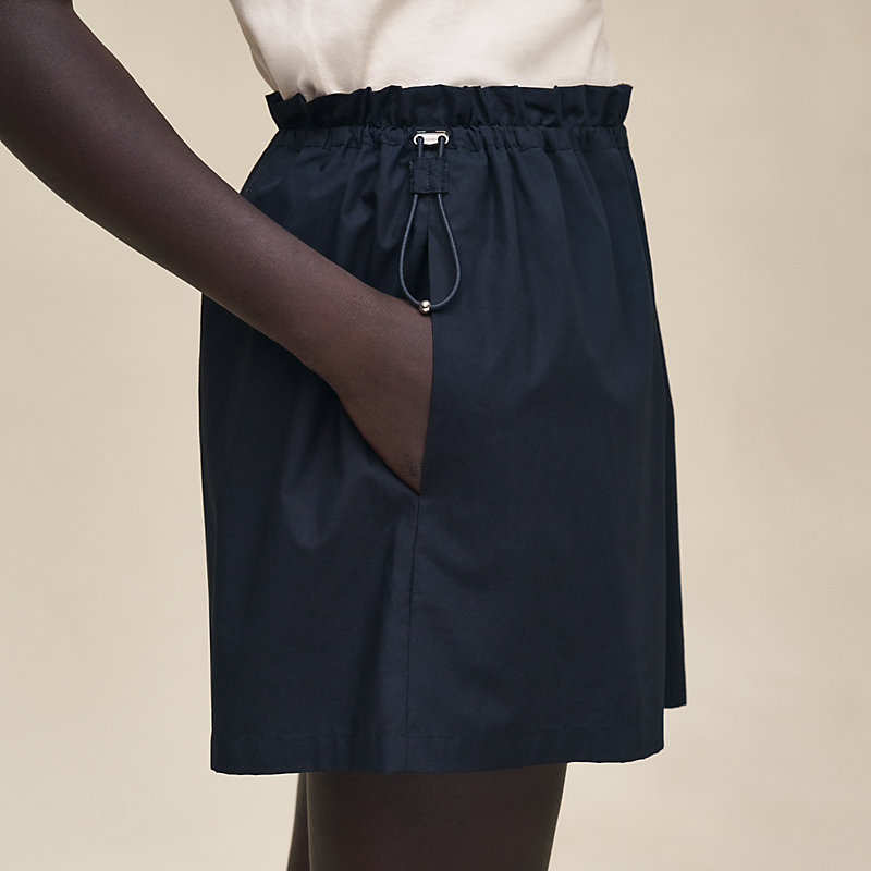 Shorts with elastic waist