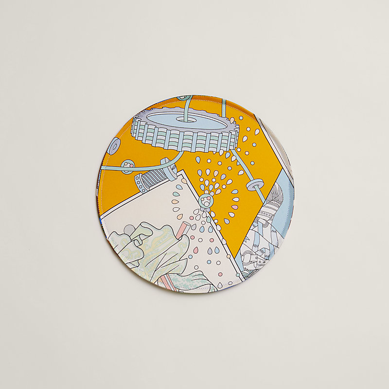 Silk fan