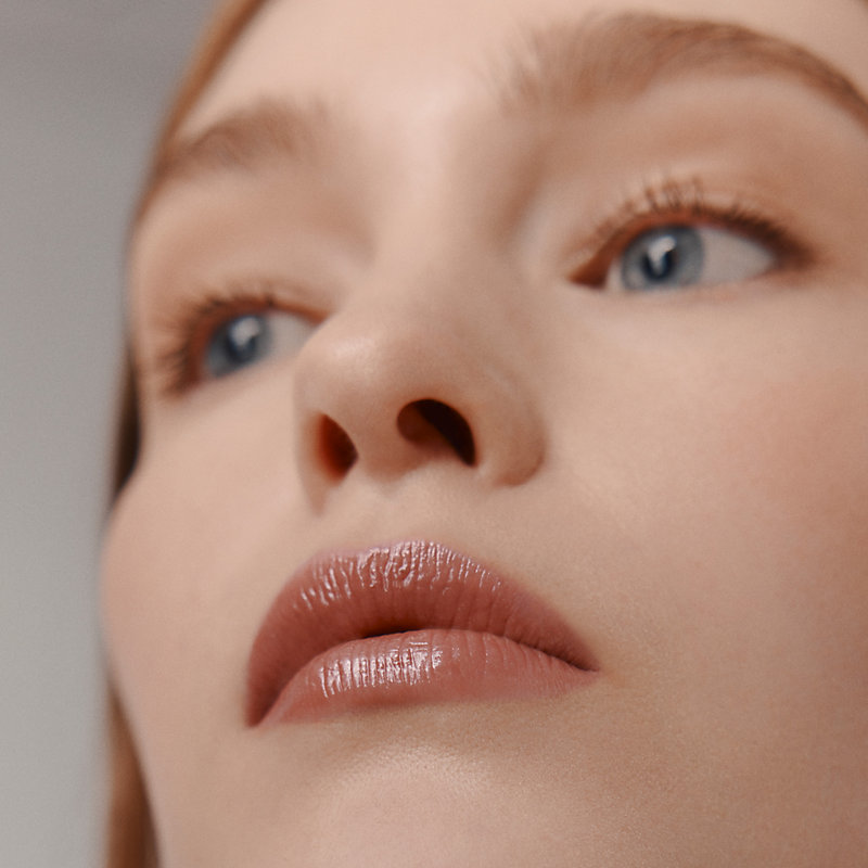 Silky Lipstick Shine, Beige Tan