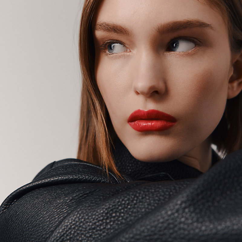 Silky Lipstick Shine, Rouge Casaque