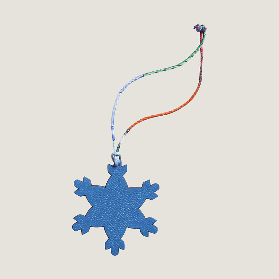 Snowflake charm