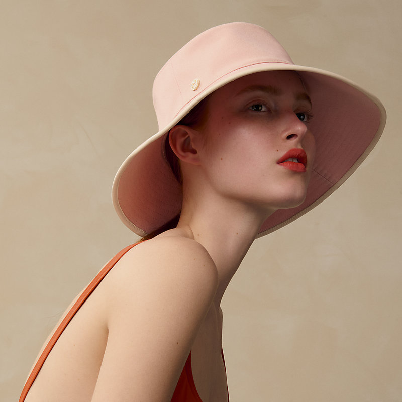 Soko Code hat