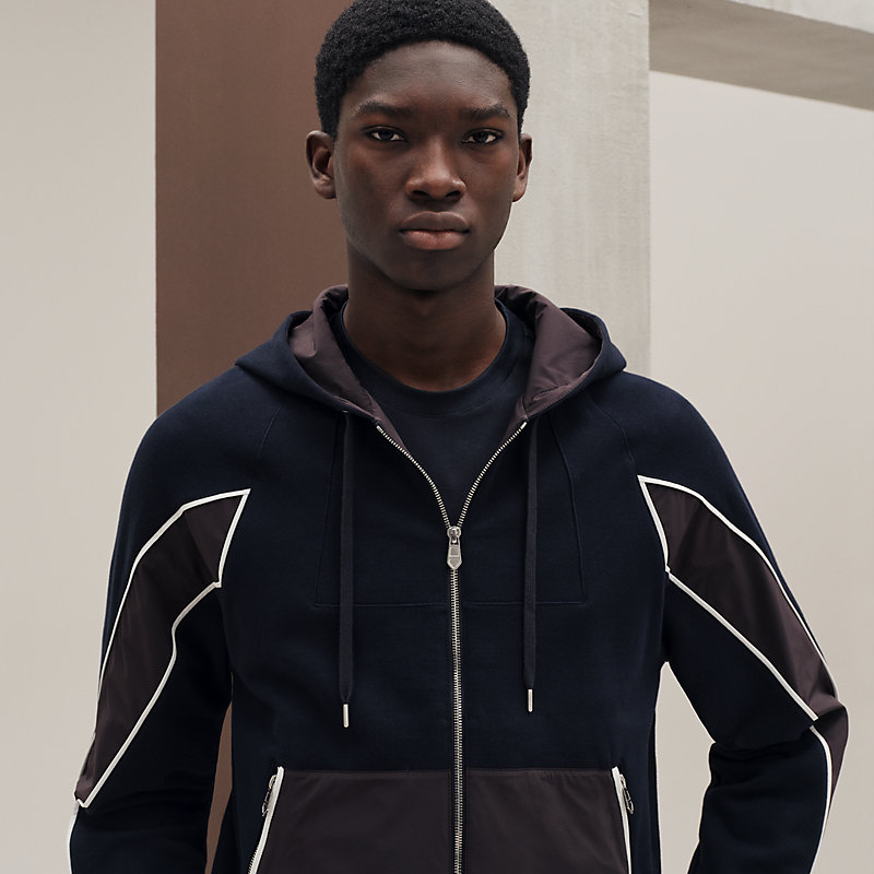 Sport capsule hooded sweater