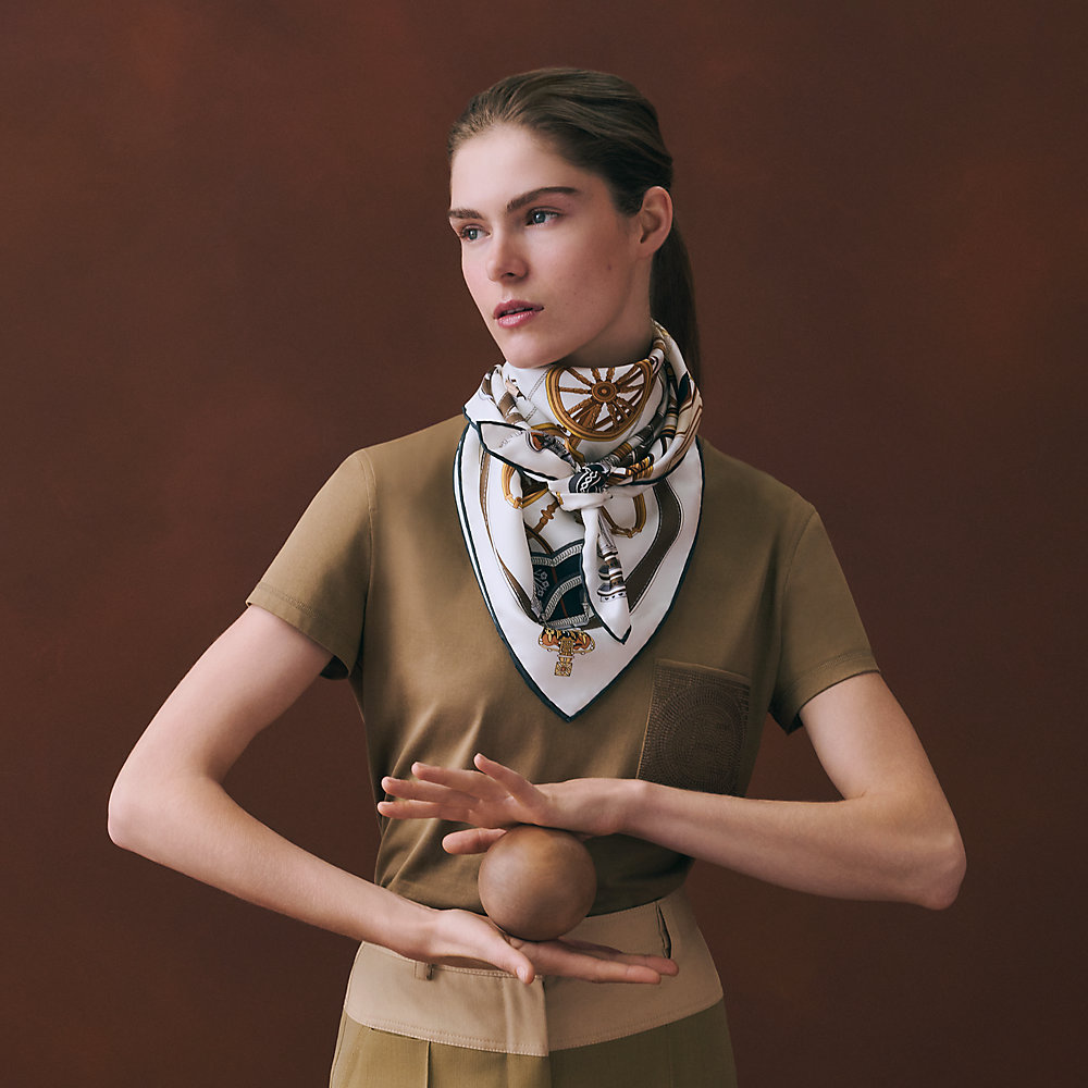 Stately Wheels scarf 90 | Hermès Mainland China