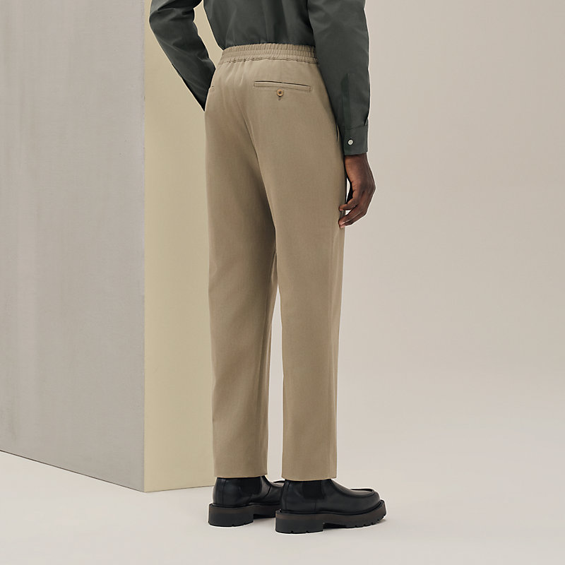 Stirrup closure Chelsea pants
