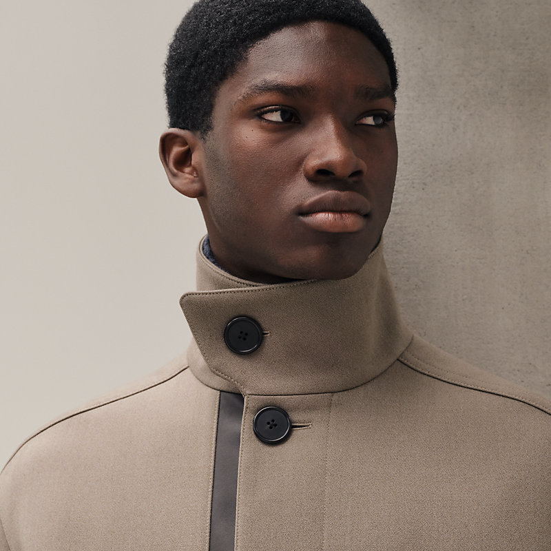 Straight cut jacket with leather detail
