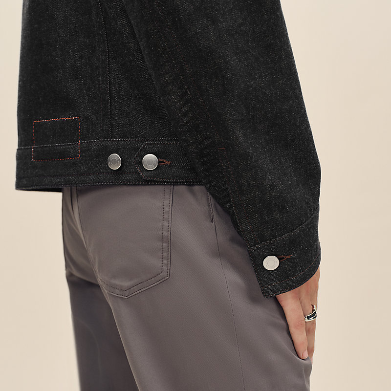 Straight cut jacket with leather detail