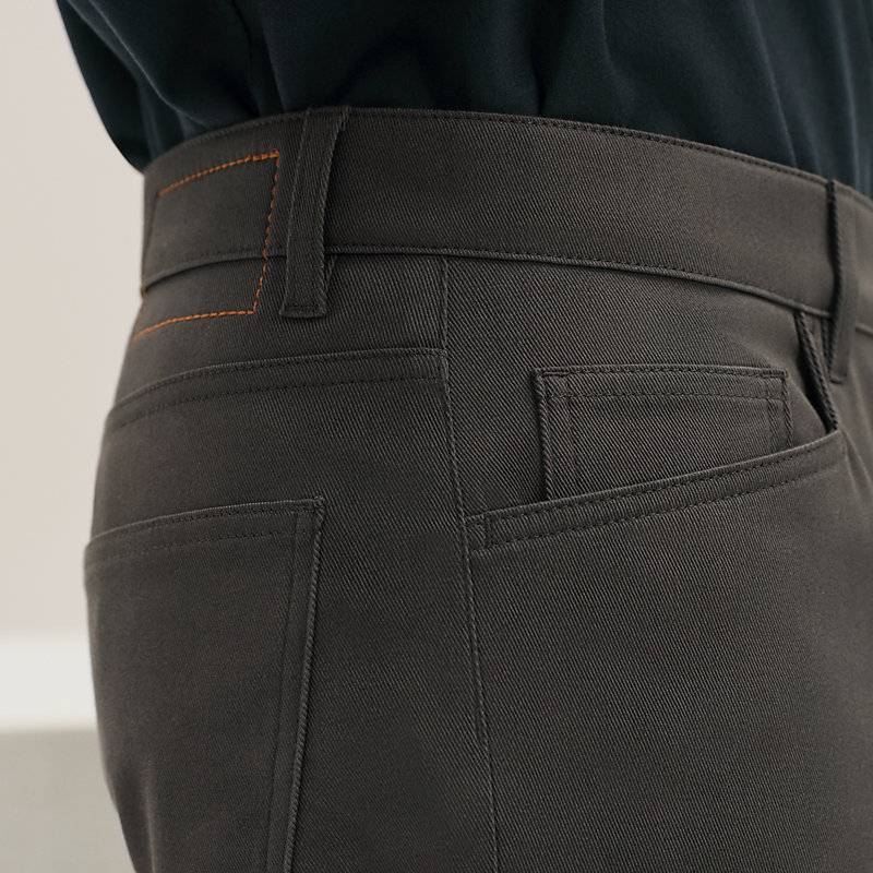 Straight cut jeans