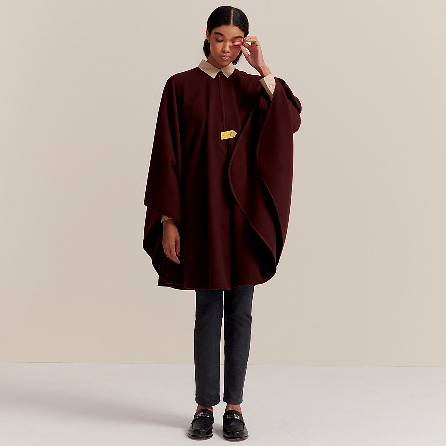 Surprise Petit h cashmere cape