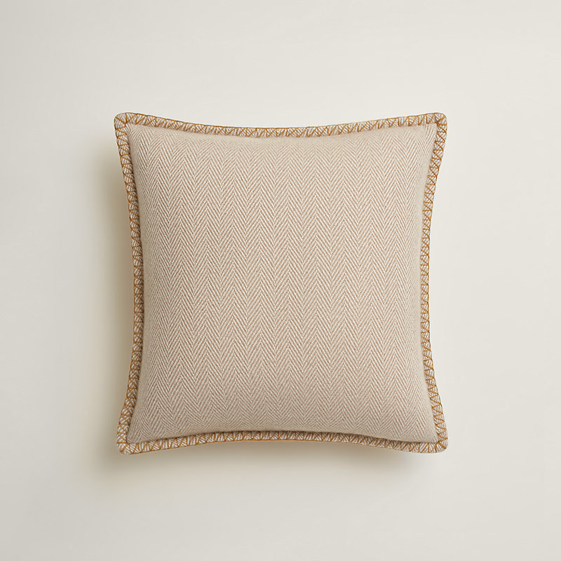 Swing pillow