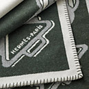 View: Detail, Tatersale blanket