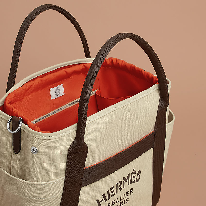 The Grooming Bag