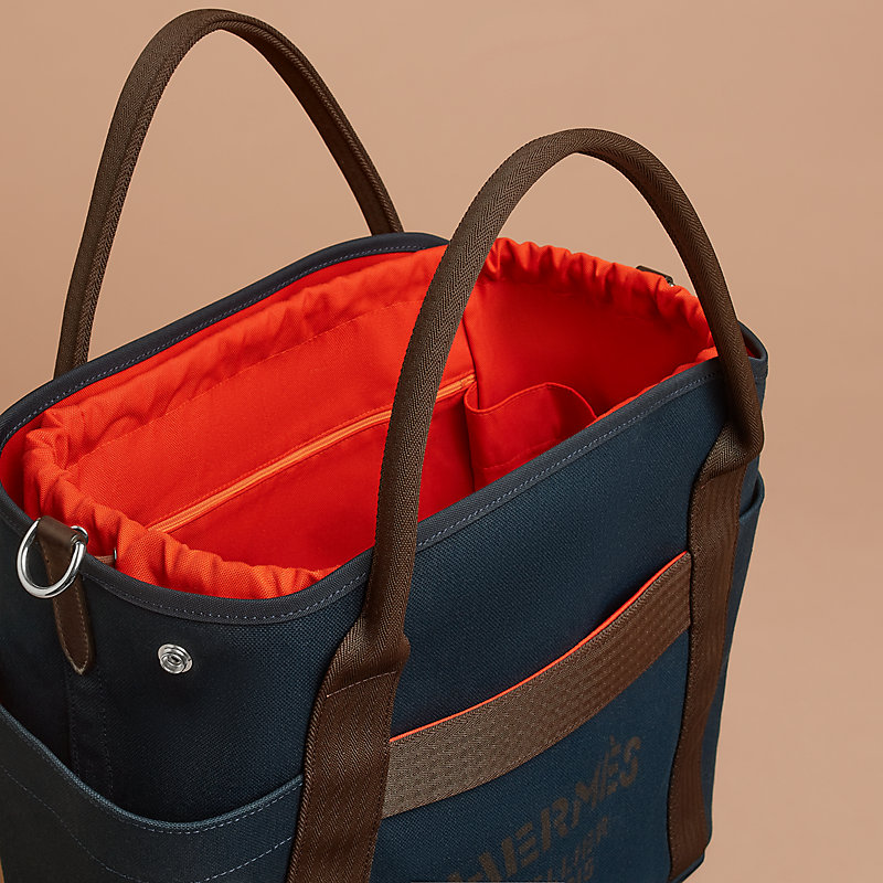 The Grooming Bag