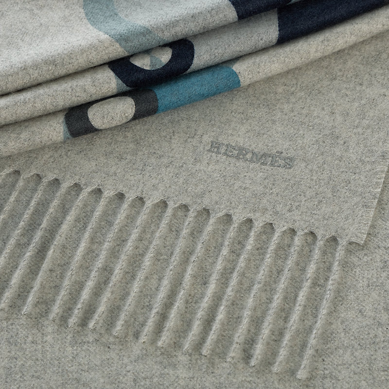 Theoreme d'Equithagore scarf
