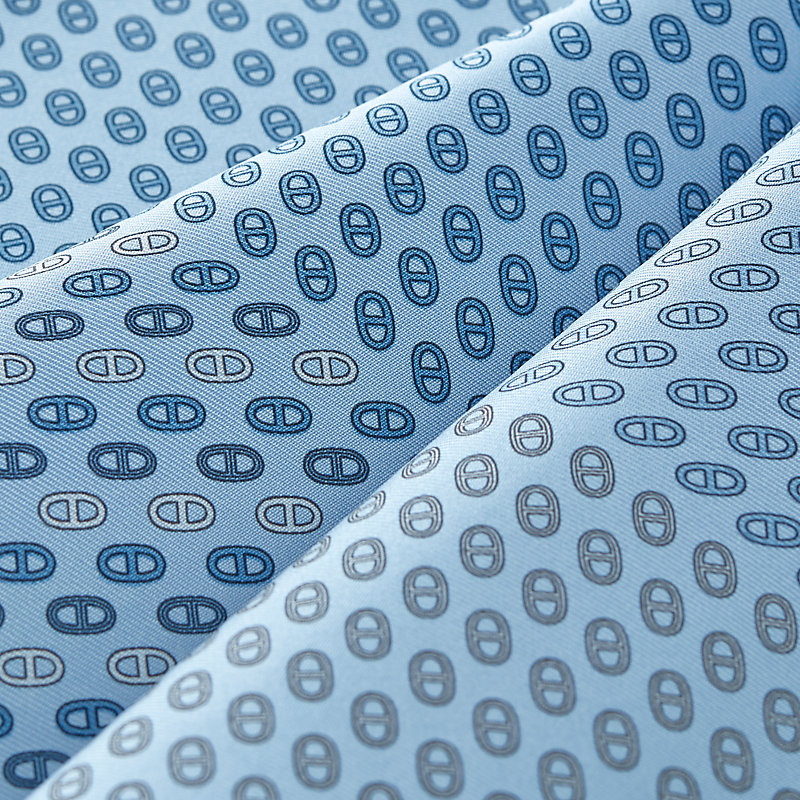 Trois Petits Maillons pocket square 45